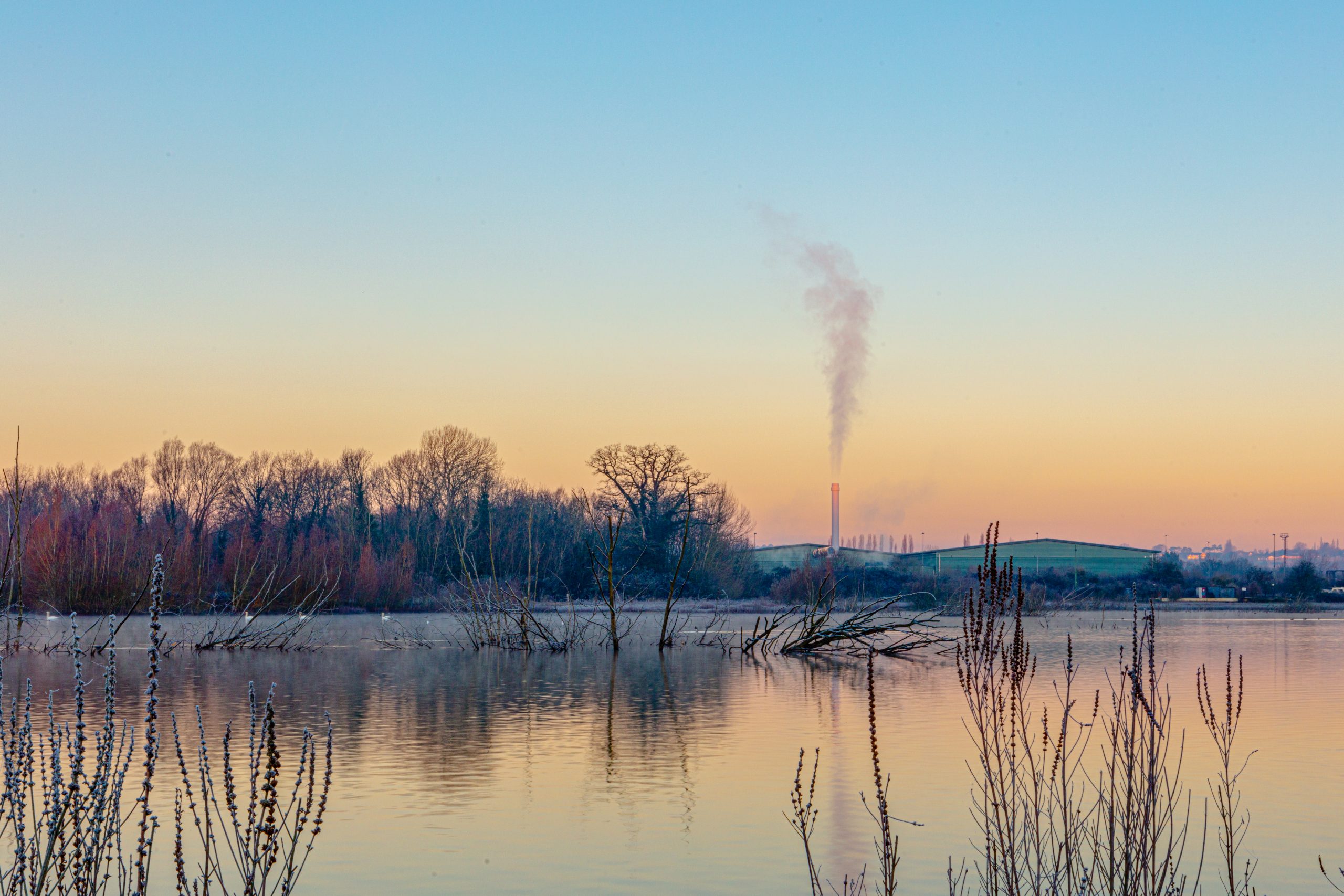Enchanting Winter Splendor: Captivating Snapshots of Aldermaston Wharf 2022