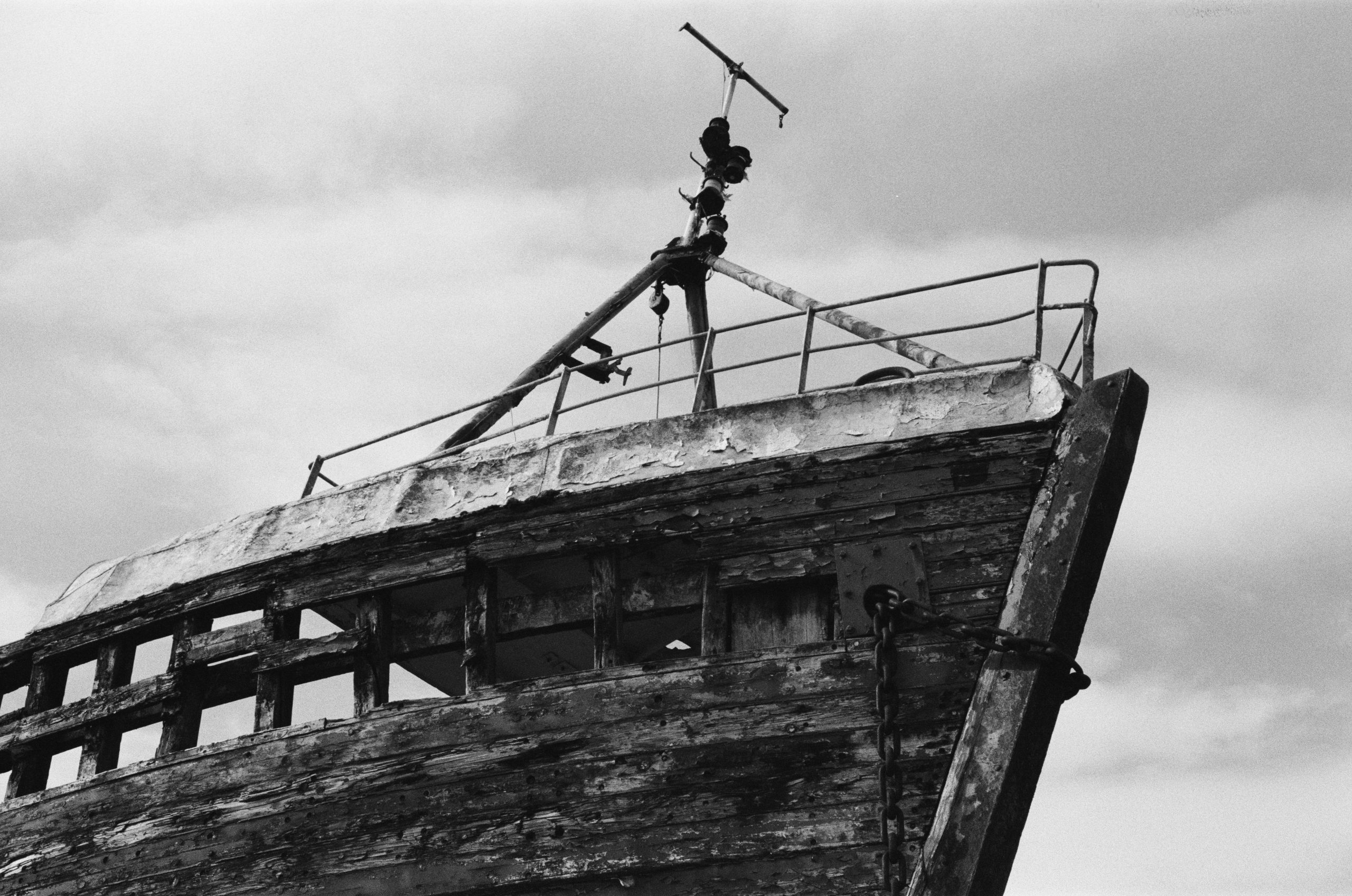 Exploring the Mysteries of Shipwreck Photography