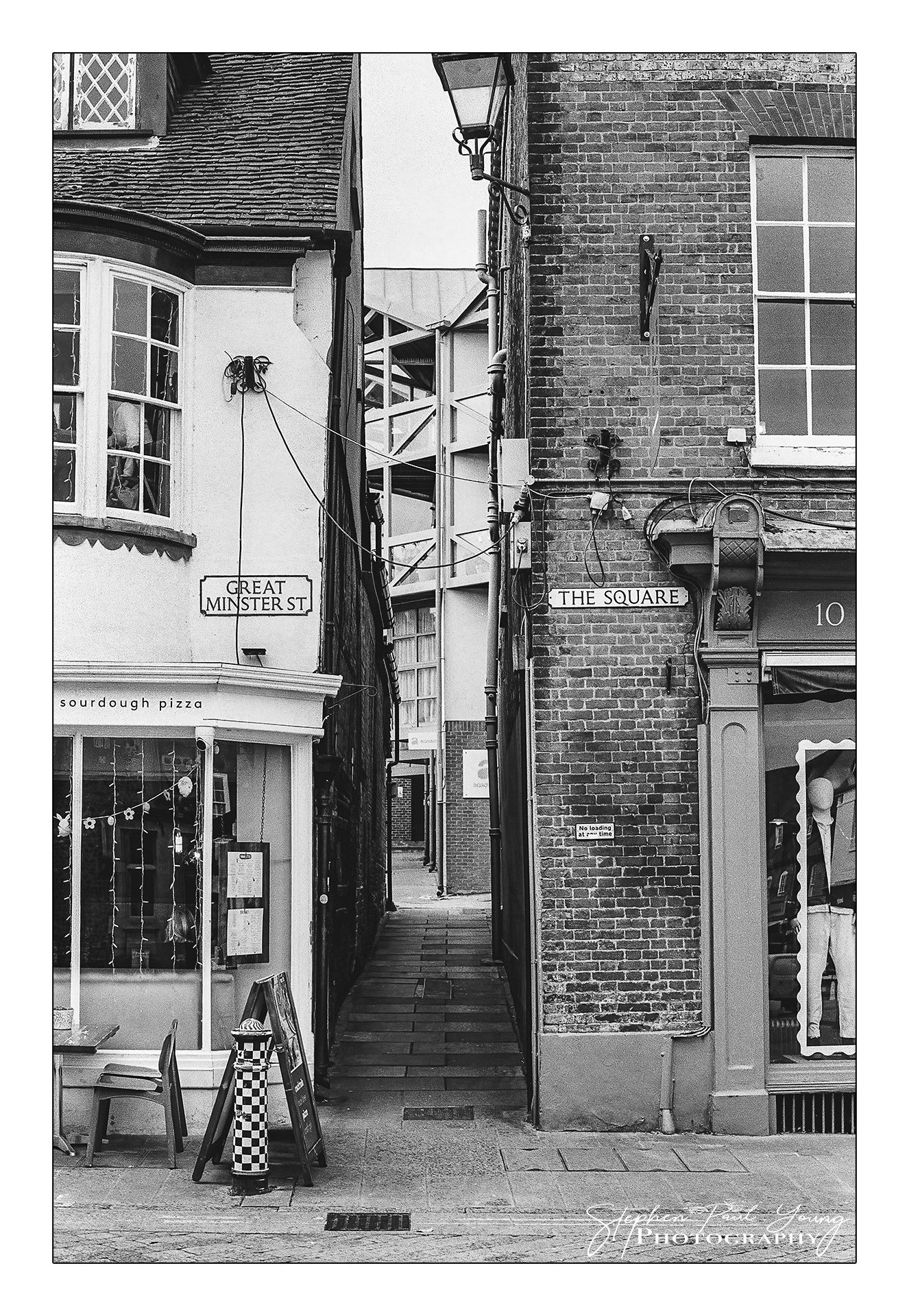 What is film photography,black and white film photography,Film Photography Examples,analogue photography,What is the history of film photography