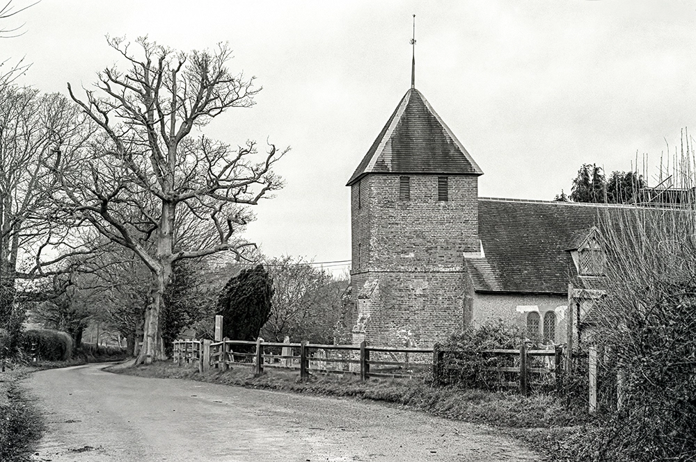 fomapan 100 review image of st peters church tadley uk
