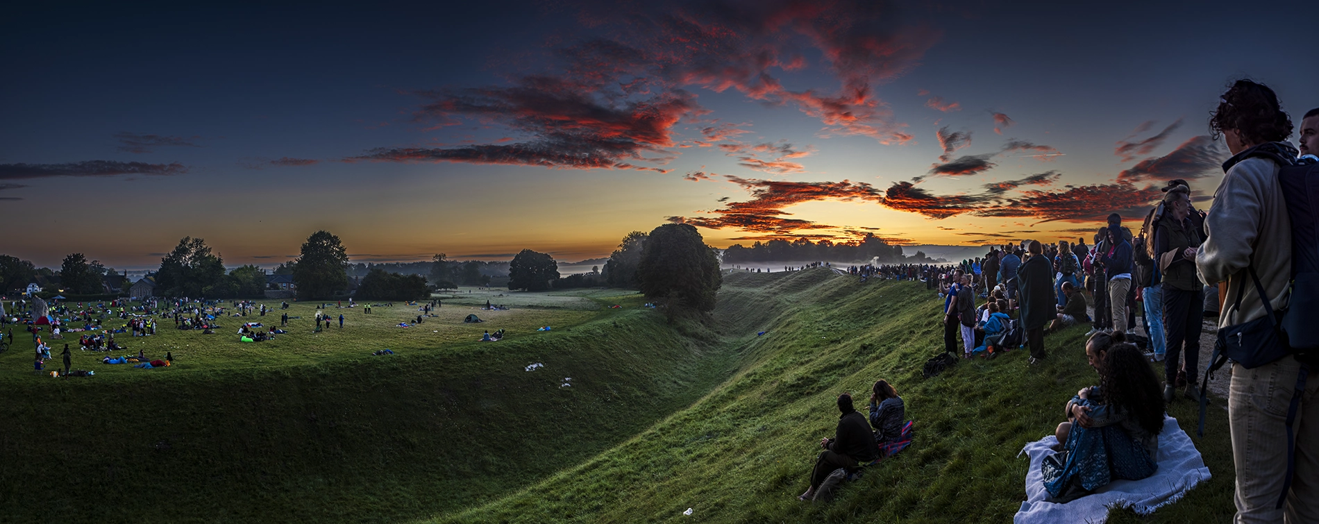 Summer Solstice Sunrise at Avebury — Photography from the Stone Circle, June 2026